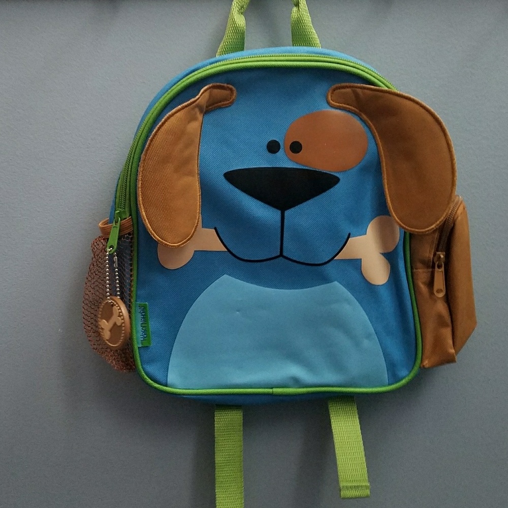 Adorable puppy 🐶 bookbag 💙